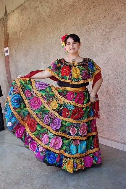Htl_CJM's tweet photo. Sabías que en México hay muchísimos trajes típicos mexicanos y cada uno está hecho a mano con esmerada delicadeza.

https://t.co/bqYACZ8Gfy

#MexicoNosVemosPronto #MexicoLoveYouSoon #SalvemosElTurismo

#Morelia #Michoacán https://t.co/CaP3j2uvwc