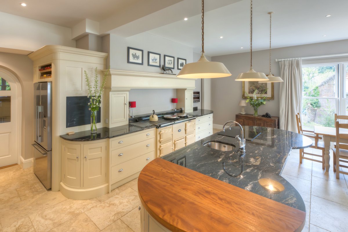 BryanTurnerLtd's tweet image. Everyone uses their kitchen in a different way. In this case, our customers wanted the perfect kitchen for entertaining. Take a look…

#kitchenentertaining #kitchendesign

ow.ly/d9rY50zI3Jy