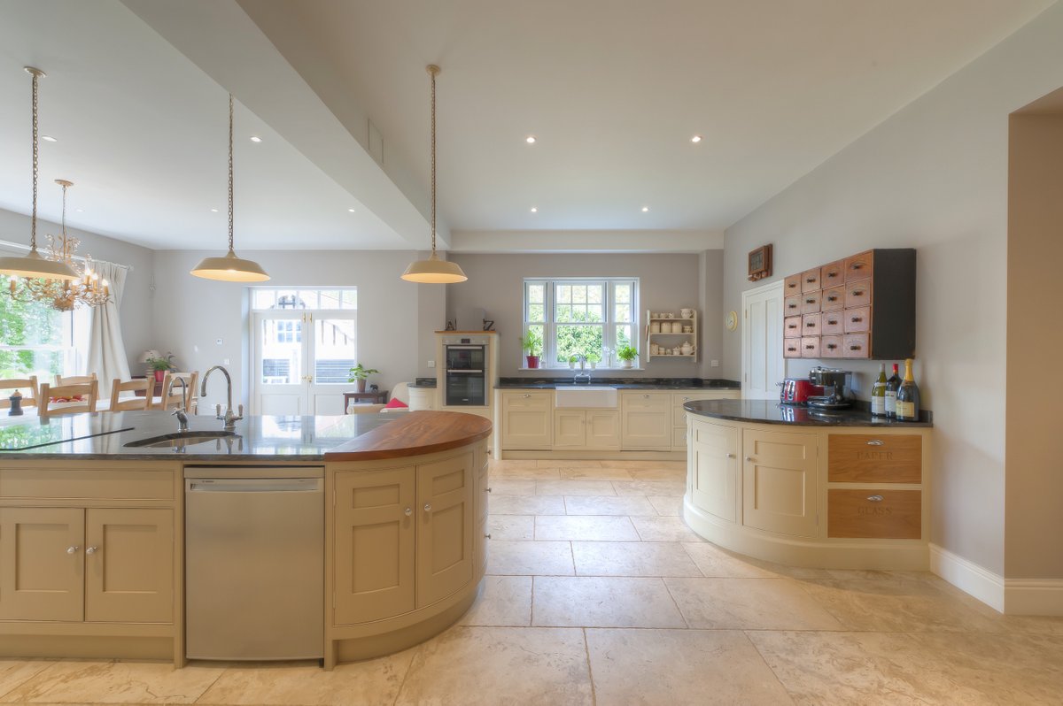 BryanTurnerLtd's tweet image. Everyone uses their kitchen in a different way. In this case, our customers wanted the perfect kitchen for entertaining. Take a look…

#kitchenentertaining #kitchendesign

ow.ly/d9rY50zI3Jy