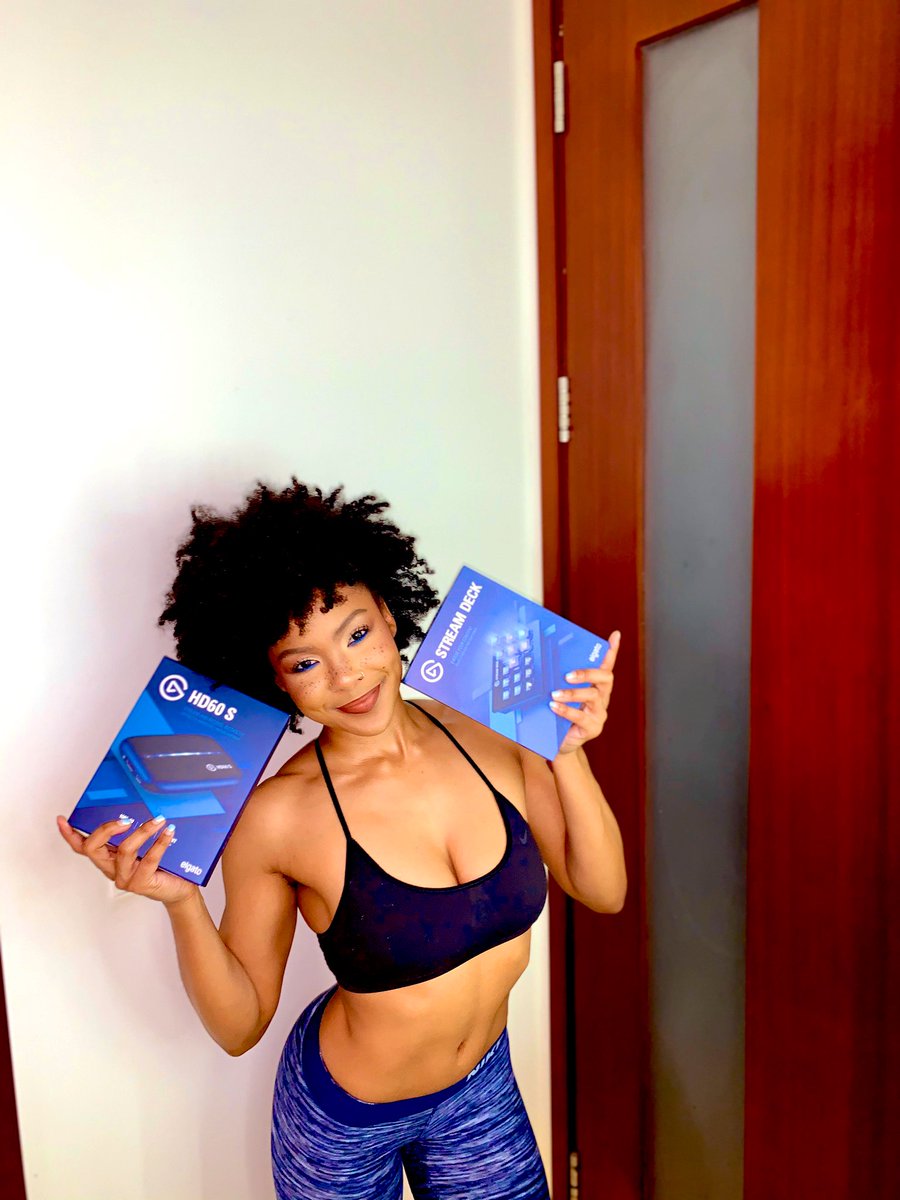 PUMKINWU's tweet photo. I got both these @elgatogaming products and I still don’t know how to use my stream deck!!! Welp, it’s time to learn. 

#pumkinwu #fitnesstrappin #blackstreamer #blackgamer #twitchstreamers #twitchfitness #elgato https://t.co/RsvdXETg5c