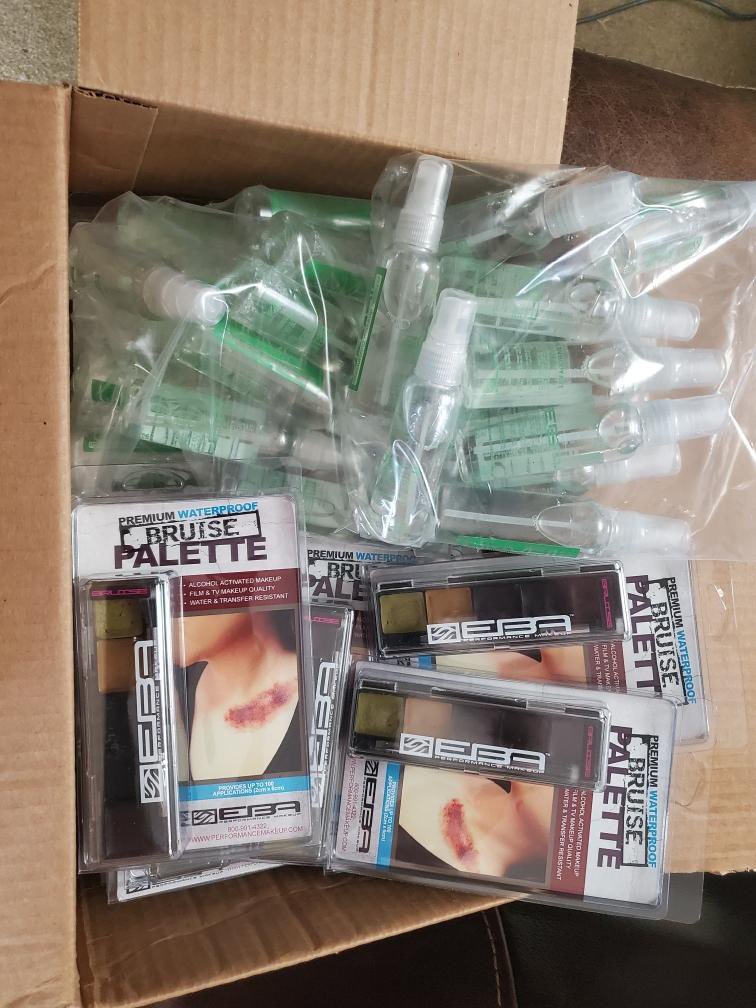 simgeekspodcast's tweet photo. I’m sitting in an airport while more supplies for the @SimGHOSTS class “moulage crash course” are hitting my doorstep at home. I hope to see some of you there. You only have this week to sign up! So what are you waiting for?!?! #simghosts #simgeeks #hcsim #hcsimulation #moulage https://t.co/Ac84fiqoed