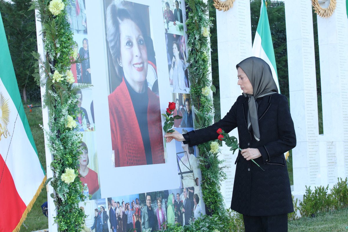 Maryam_Rajavi_F's tweet photo. #Marjan nous a quittés à son apogée
Cérémonie d’hommage à Marjan, artiste bien-aimée du peuple iranien – Achraf-3 – juin 2020 https://t.co/3xgEzEnn4A