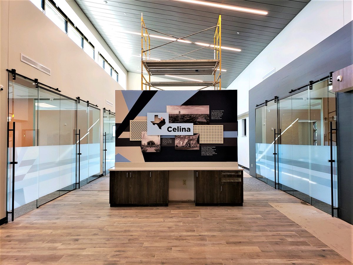 12pointsigns's tweet photo. This past week, our production team took a trip to Celina, TX to install these astonishing, custom wall graphics, dimensional lettering, & window graphics for Lamar National Bank. 👏👏👏Great Job Guys!
#experientialdesigns #windowgraphics #dimensionalgraphics https://t.co/ufKnqNBglq