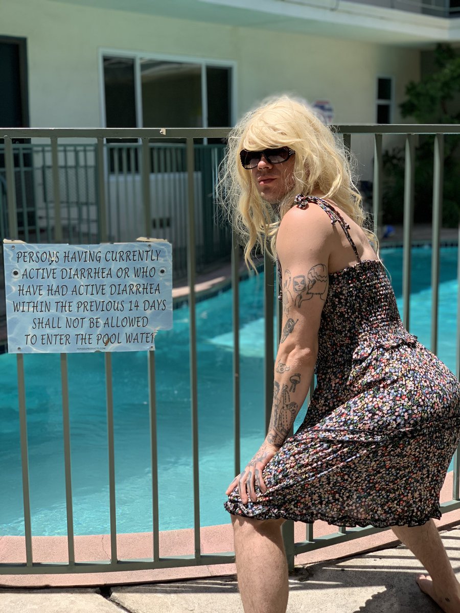 LILTEXAS's tweet photo. “LEKKER COWBOY” OUT NOW 💁🏼‍♀️🥵

STREAM/DL: https://t.co/hAYP8XXGCi

@afterlife_hc https://t.co/6tWPw2AGcy