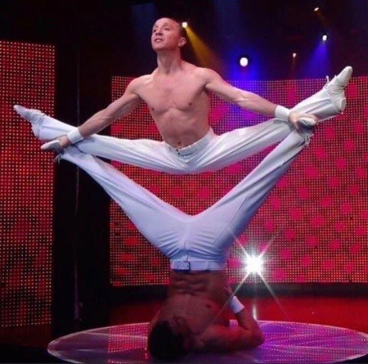 StarAttractions's tweet photo. That's entertainment! 🎪
#talent #talentagent #bookingagent #cirque #varietyacts #specialtyacts #strength #balance #coordination #instashow #instaentertainment #instacirque #strengthact #corporateevents #fairs #festivals #entertainment #starattractions https://t.co/jGaJiGqeut