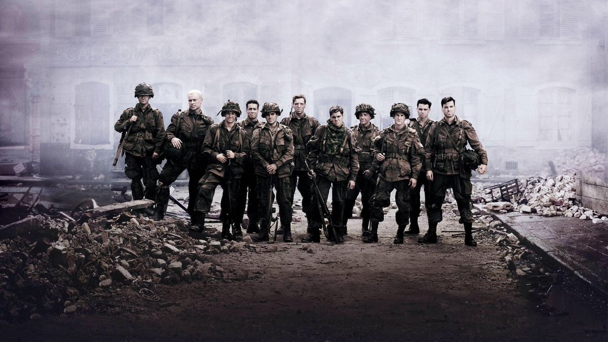 alvarocotobal's tweet photo. He estado revisitando estos días Hermanos de Sangre y ya no recordaba lo abrumadoramente buena que es. Qué barbaridad de miniserie. Probablemente el mejor producto bélico que se ha hecho jamás y de lo mejor que se ha hecho para televisión. https://t.co/IZbnpFmpSy