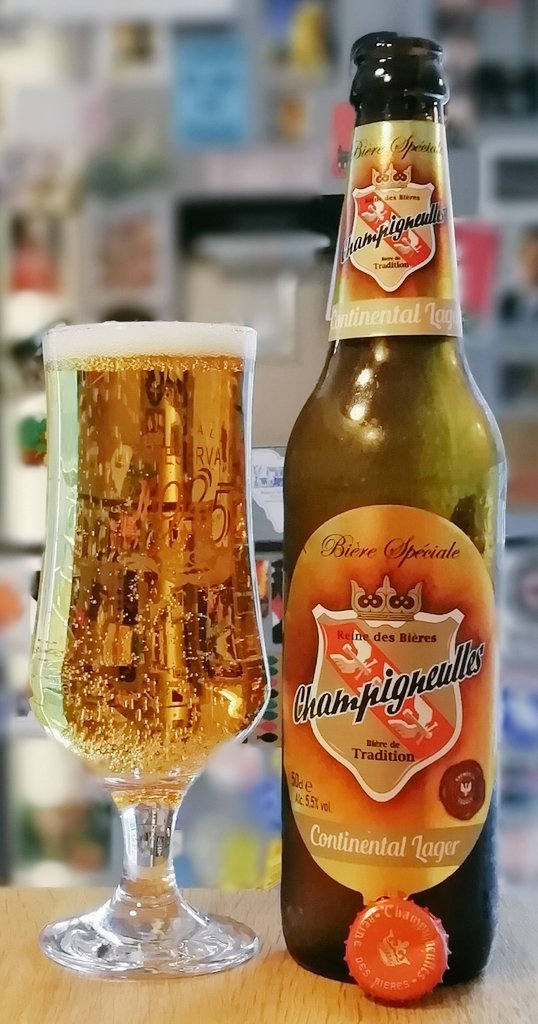 The French one that doesn't disguise its Frenchness is better, but not by much. Cereal sweetness and a slightly bigger body belies its 5.5% strength. I daresay this is fine on the campsite with a wheel of brie and some crackers, but in rainy Belfast it's another meh from me!