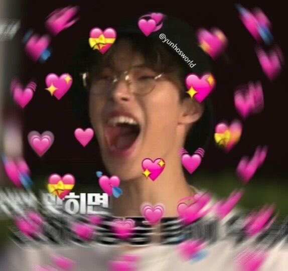 midnightstalks's tweet photo. INI KENAPA JADI PADA SOFT HOUR YA 😭

Iya makasih kembali ya. Kalau gak karena kalian, anak pertamaku (read: crazy rich au) gak akan jadi kayak sekarang. Kalau nggak karena kalian, aku kayaknya gak bisa ngerasain punya temen2 baik di media sosial. Laf yu ol te de mun en bek 💙✨ https://t.co/lAgWZ43H0L