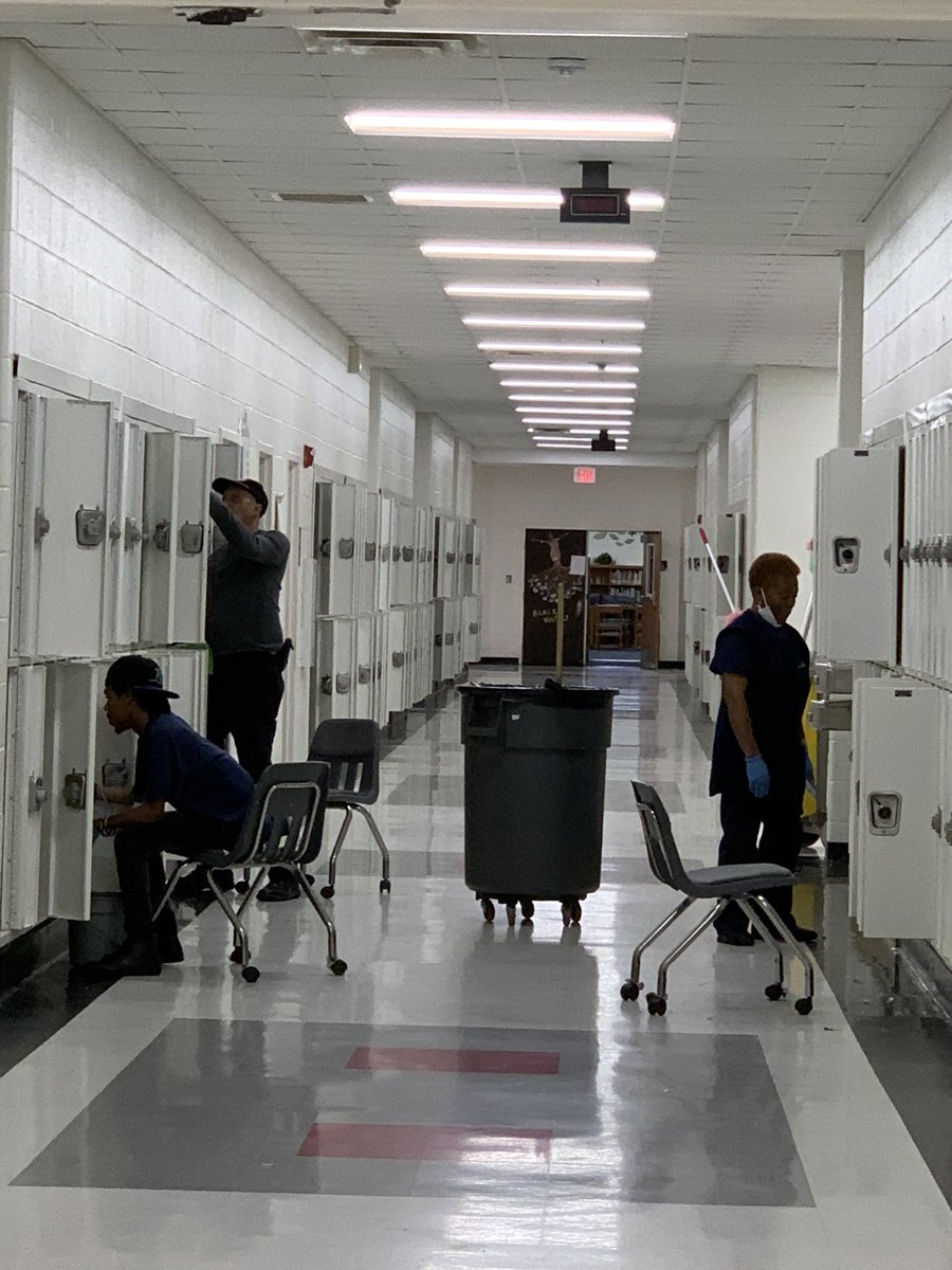 DutchtownMs_HCS's tweet photo. The @DutchtownMs Custodial Staff is hard at work preparing lockers for the 2020-2021 school year! #TheWorkNeverStops #TheDMSWay https://t.co/66F4dAqCE0
