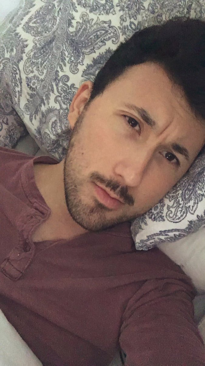 fco_leuman's tweet photo. 24H y vengo muerto de sueño, me acuesto y aquí estoy esperando que me dé sueño 😞... #postturno #Concepcion #sinsueño https://t.co/wZeBnjYITB
