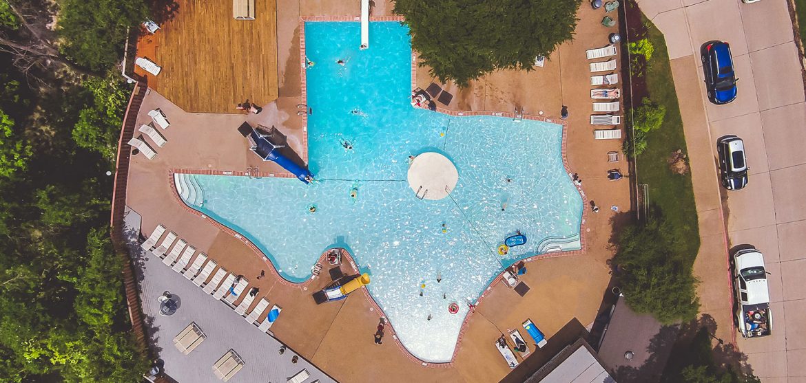 PlanoMagazine's tweet photo. The #TexasPool in #planotx is planning to open its 2020 swimming season June 16. Members are welcome to swim at the pool at any time, while non-members can drop in for a fee when space allows:
https://t.co/qVG6fv6CVR https://t.co/oL8GYrGRTt
