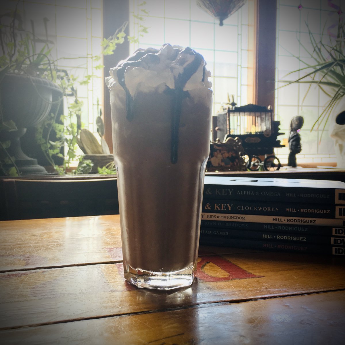ravencafeph's tweet photo. How about a cold chocolatey frappe to go?
Let’s get decadent.
#frappe #chillydown #chocolate #ravencafeph https://t.co/FN1bjTXDUt