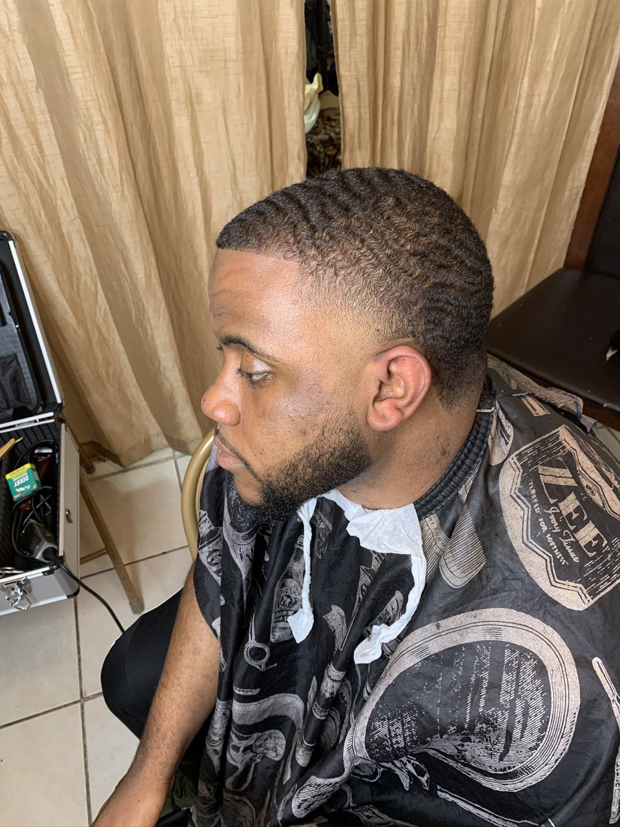 themanechange's tweet photo. HussleCuts in Full Effect!!! Holla at me Iโm in Port Arthur Texas . Supplying you with what you need. ๐#Husslecuts #Encouragesomeone #Fade #Intheplacetobe #Barber https://t.co/6mQ3EksSRE