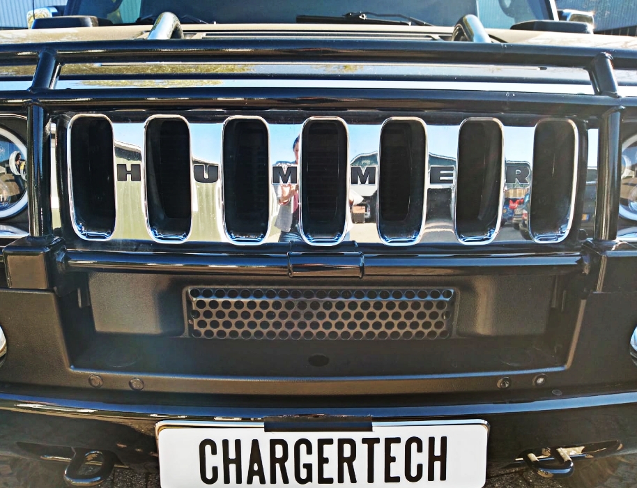 Chargertech_nl's tweet photo. We hebben aan deze zeldzame verschijning voor de Nederlandse wegen gewerkt. Hoge compressie crate engine afgesteld op de originele ecu. #hummer #hummerh2 #hybrid #ecofriendly 🤣 #crateengine https://t.co/9ZcyLQmOsH