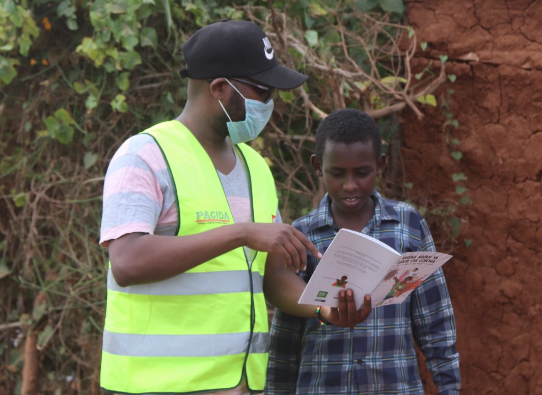 PacidaKenya's tweet photo. Comics and cartoons are powerful ways to teach children about COVID-19. Thanks to @WHH_Kenya , we are distributing child-friendly comic strips in Marsabit County to enhance the sensitization efforts on Corona virus. #KomeshaCorona https://t.co/duK1xtvrYT