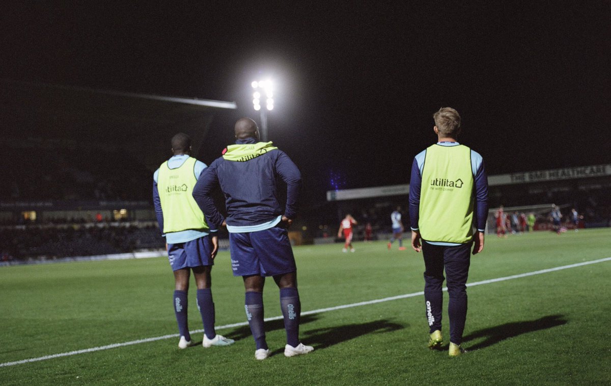 UtilitaFootball's tweet photo. 📈 Congratulations to @wwfcofficial, whose third-place finish in @SkyBetLeagueOne is the highest position the club has ever achieved in English football. 

Well in, guys! 👏

(📸 @HOMESofFOOTBALL)

#PoweringBritishFootball #Chairboys https://t.co/ZGXtScWpt5