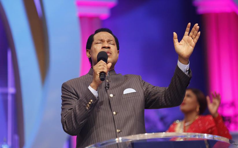 LoveWorldEvents's tweet photo. I declare that my life is for glory and beauty, there’s success and health. I pray for God’s people around the world, who may be sick or afflicted, that the healing power of God works through them, and their health is perfected, in Jesus’ Name. Amen. – Pastor Chris #MonthOfPrayer https://t.co/E0HNJJpgEm