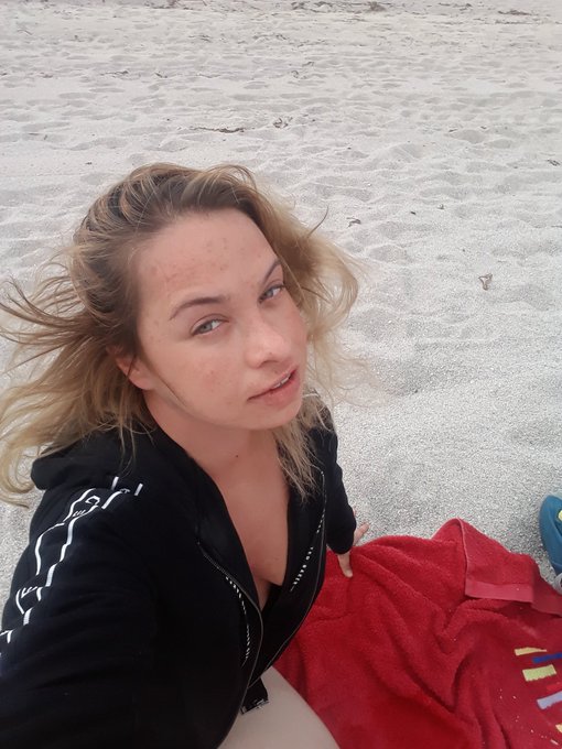 Bloody wind 🌬🌊 https://t.co/SHEsuPuyOj<a href="/tag/adultwork"class="tags"><span>#adultwork</span></a><a href="/tag/allnaturalbeauty"class="tags"><span>#allnaturalbeauty</span></a><a href="/tag/allnaturalcurve"class="tags"><span>#allnaturalcurve</span></a>