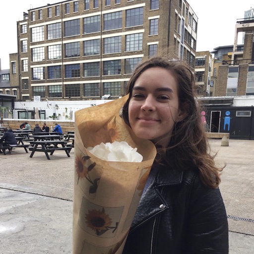 Lilli_Marketing's tweet photo. Happy 3 month work anniversary to @Marta_FewAndFar! 🎉

She started 4 days before lockdown began 🙈 but has been absolutely holding down marketing from afar (Swansea to be exact!) 🏴󠁧󠁢󠁷󠁬󠁳󠁿👩‍💻 

Thank you for all your hard work 💪 you're a 🌟 https://t.co/4VNAKpdzQh
