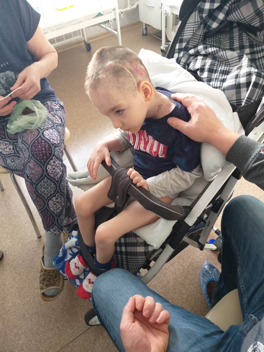 Sağlık Bakanlığımız'dan oğlum Murat'in sağliğina kavuşabilmesi için 24 Mayıs 2020 tarihinde ambulans uçak talep ettik. İnşallah devletimiz elinden gelen gayreti gösterecektir.