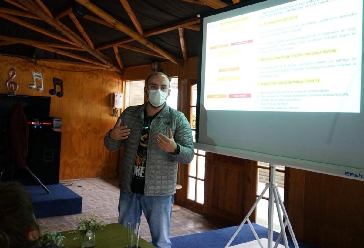 ContigoTurismo's tweet photo. Alcalde y Presidente de @ContigoTurismo Marcelo Pereira Peralta: “Tenemos muchos desafíos y ventajas para que el nuevo turista post Covid – 19 nos vuelva a preferir”.
Más detalles👉 https://t.co/JHG6wAXjU0

#CoquimboSiempreContigo https://t.co/6noqhym1lc