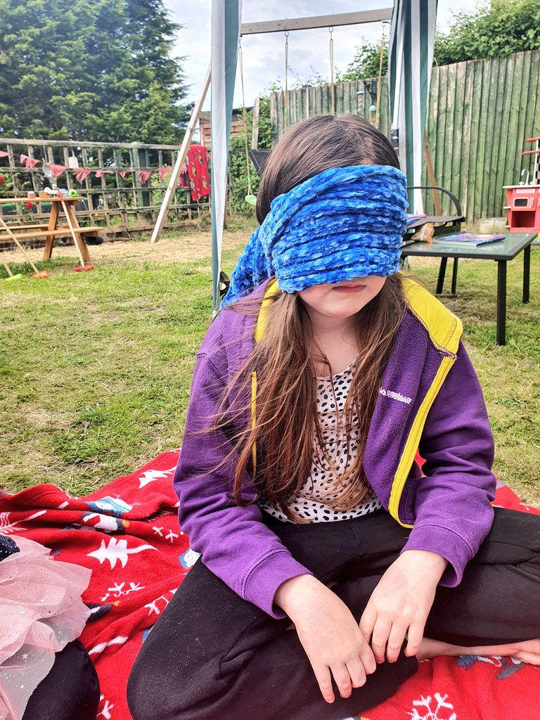 loobare's tweet photo. @BGrovePrimary Caitlin yr 4 and her little sister Isobel (Reception) had fun today carrying out the blindfold and descriptive language task....Caitlin is now designing her strange planet 🌌#BGPyr4 https://t.co/xoPe4mcOhS