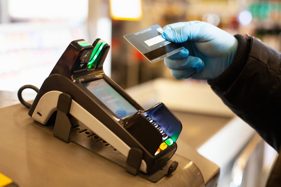 lisnr's tweet photo. "‘ #Contactless ’ Is Retail’s New Must-Have Safe Word, But Executing It Is Easier Said Than Done"
https://t.co/O4RNn4fF1B
#PersonPresentProven #LISNR #UltrasonicAuthentication #PersonPresent #Mobility #proximityverification https://t.co/WTcTZOkVFj