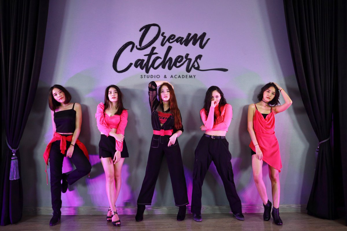Nettiienett's tweet photo. แคนดี้มาเฟีย 2020 💗🖤
ฝากติดตามคลิปพิเศษจากพวกเราด้วยนะค้า เรา Choreograph กันเองทั้งหมดเลยยยยย ตั้งใจมากๆ :)

คลิปปล่อยวันอาทิตย์ที่ 14 มิถุนายนนี้ที่ช่อง 👉🏻Youtube : Dream Catchers Studio 

ใครคิดถึงกันทวิตมาบอกกันได้น้าาา 😘😘😘😘😘😘 #candymafia https://t.co/eVX9Am77hR