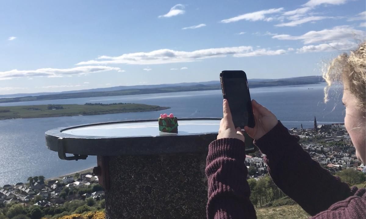 At a time when parents, carers and teachers are wrestling with how to best provide education during lockdown, and the classroom restrictions to follow, a student <a href="/DJCAD/">DJCAD, UoD</a> has devised ways of delivering learning for young people outdoors

buff.ly/3gUNSNi