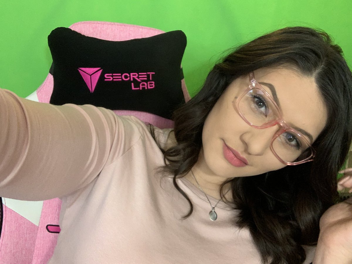 Bossy 👑 tweet media