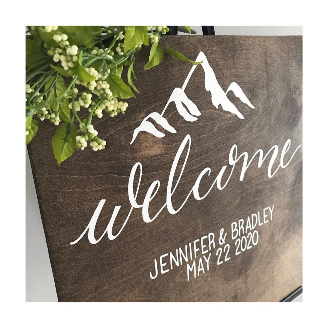 EventCoreYYC's tweet photo. Classic wooden welcome signage from our member @kaitlynelizabethann!! 🏔 https://t.co/c1FDGA32LT