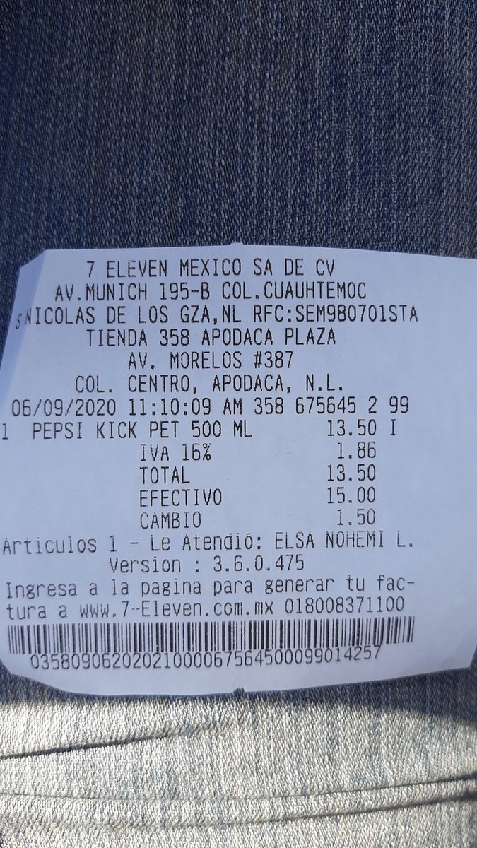 Dyny29's tweet photo. @7ElevenMexico ya van varios establecimientos en los que el personal no hace uso debido de cubrebocas, en pleno centro de apodaca donde hay más circulación se personas https://t.co/pdcn0aJfh2