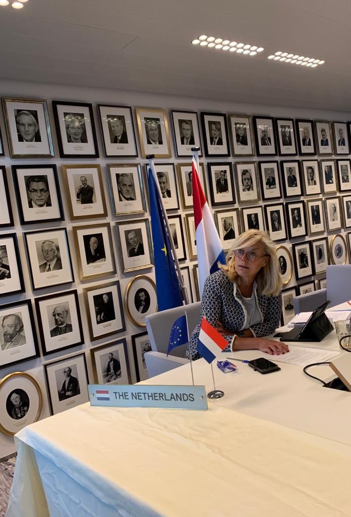 SigridKaag's tweet photo. Vandaag via videoverbinding overlegd met EU-handelsministers. Oa over de Wereldhandelsorganisatie (WTO), die een cruciale rol moet spelen bij het economisch herstel na de coronacrisis. Ook centrale belang benadrukt van duurzaamheid in toekomstig EU-handelsbeleid. https://t.co/Y66iTB7m3y