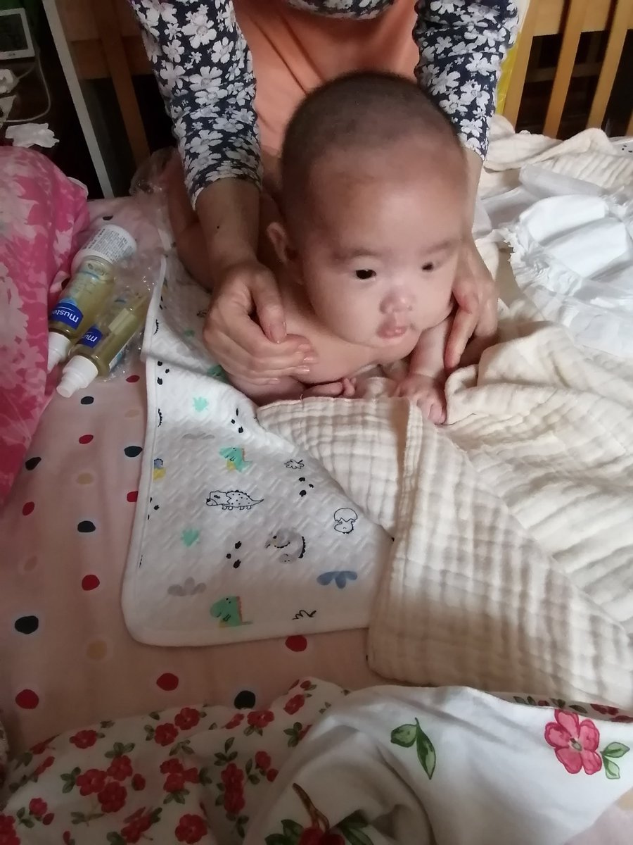 XU1979's tweet image. 