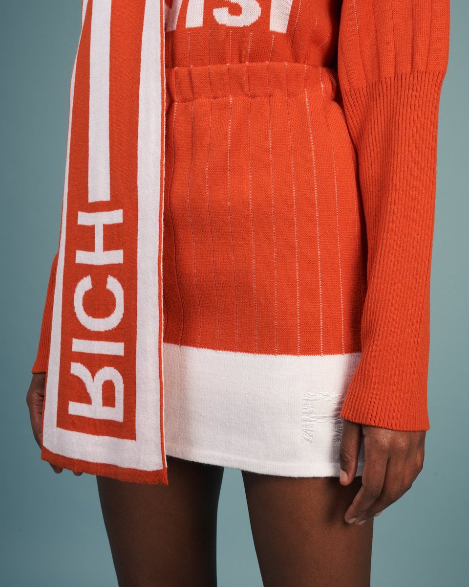 The Plug Magazine (@theplugsa) on Twitter photo .<a href="/RichMnisi/">Everything 2 million 🤷🏿♂️</a> isn’t letting anyone rest in anything but drip with his latest collection!
bit.ly/3dPIDg1 .<a href="/RichMnisi/">Everything 2 million 🤷🏿♂️</a> isn’t letting anyone rest in anything but drip with his latest collection!
bit.ly/3dPIDg1