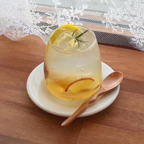 perhaps_aday's tweet image. แก้วสไตล์ cafe เกาหลี 

👉🏼มี2ขนาด 450ml. / 500 ml.
— ราคา 100 / 120.-