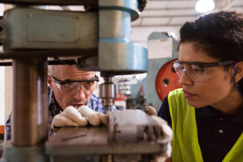 immersiveLRN's tweet photo. The Future of Apprenticeships https://t.co/fevjvn6lfm via @insidehighered #eduinvr #highereducation #vr https://t.co/k5vU5GN2qj