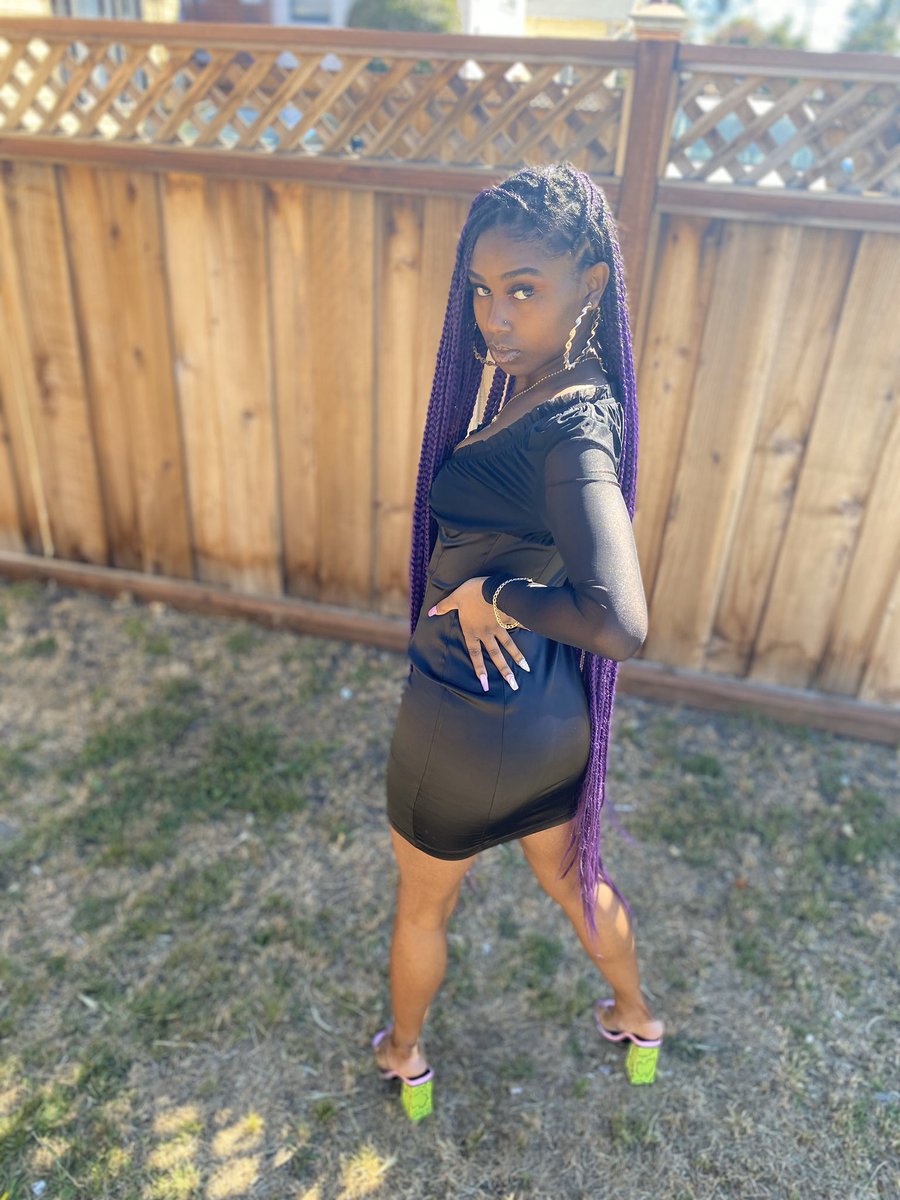 BthaReason's tweet image. #JourneyFashionWeek 🦄 (Day 1) - Simple but cute look for a date night or a girls night out 🔥 Whole outfit under $100 💯
Dress: @fashionnova 
Shoes: @dollskill 
Necklace: @jordayaroom 
Earrings &amp;amp; bracelets: @fashionnova 
#journeybthareason #bthareason