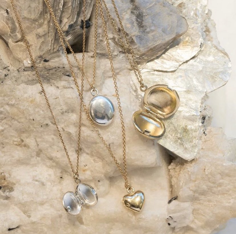 Laura Lee Signet Ring 2025