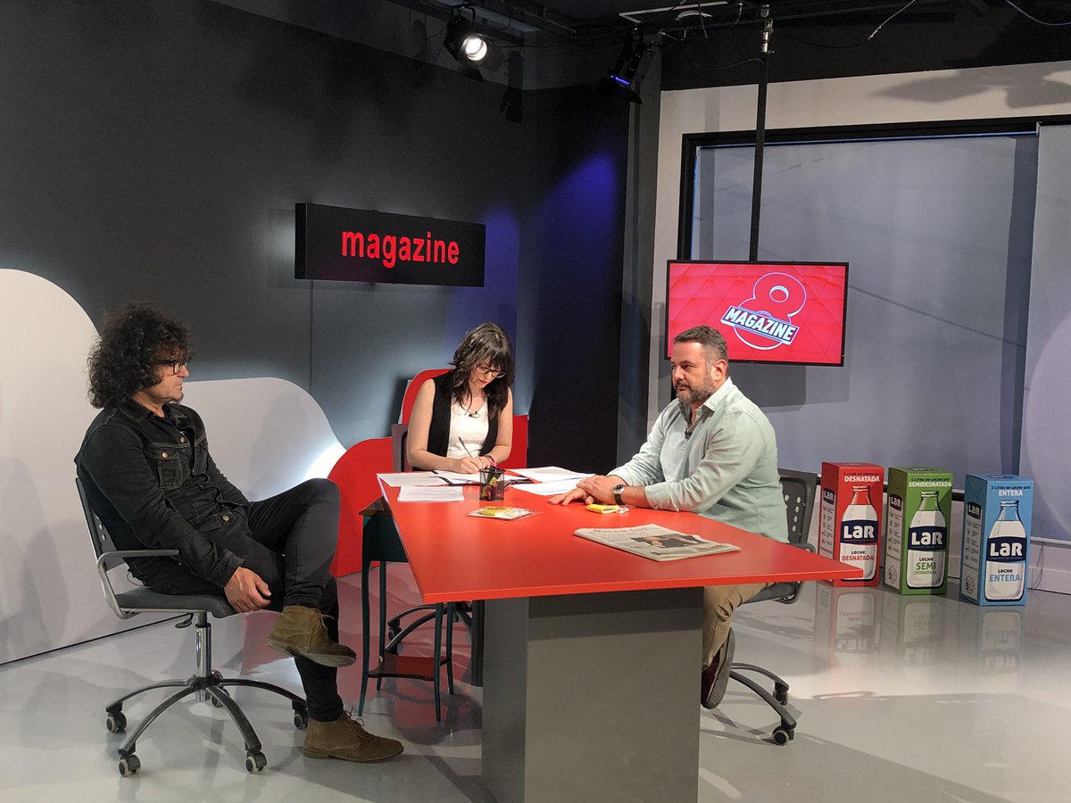La8Leon's tweet photo. Hoy @La8Leon y #toplider han hecho entrega de la colaboración solidaria de Rock & León 2 a @autismoleon
Gracias a todos los que participasteis en este evento https://t.co/ByWkbQlM3J
