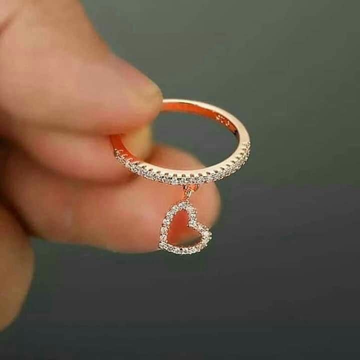 كل شوق مـرّ فيني يقصـدك 
انـت كل اللي على بالي يـمـر ❤ 
#نقاءالغرور