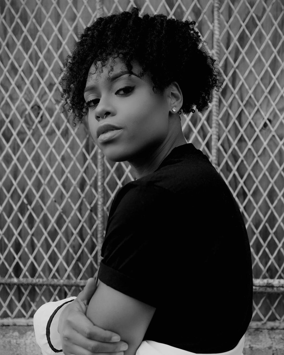 kitsune's tweet photo. #KitsuneSingle | Discover the thrilling new single of promising Baltimore artists #Mateyo featuring #ManiMarino. The song is called ‘Lime Light’, and it beautifully blends influences from r&b, house and psychedelic soul 🌈
-
Listen now https://t.co/RG8ADlquxO https://t.co/WWG0POgpQ0