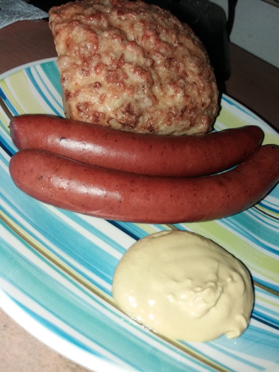 TheBerlinLive's tweet image. ne #knacker muss auch mal sein