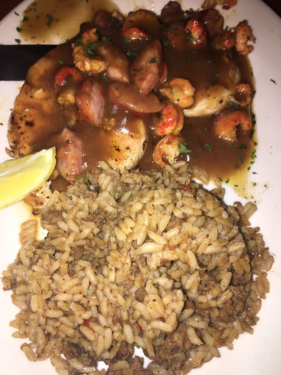 tytucker99's tweet photo. #FredsKitchen #WeHandleAllUrFoodDesires #WeCaterAllEvents https://t.co/HCHen6Gu1b