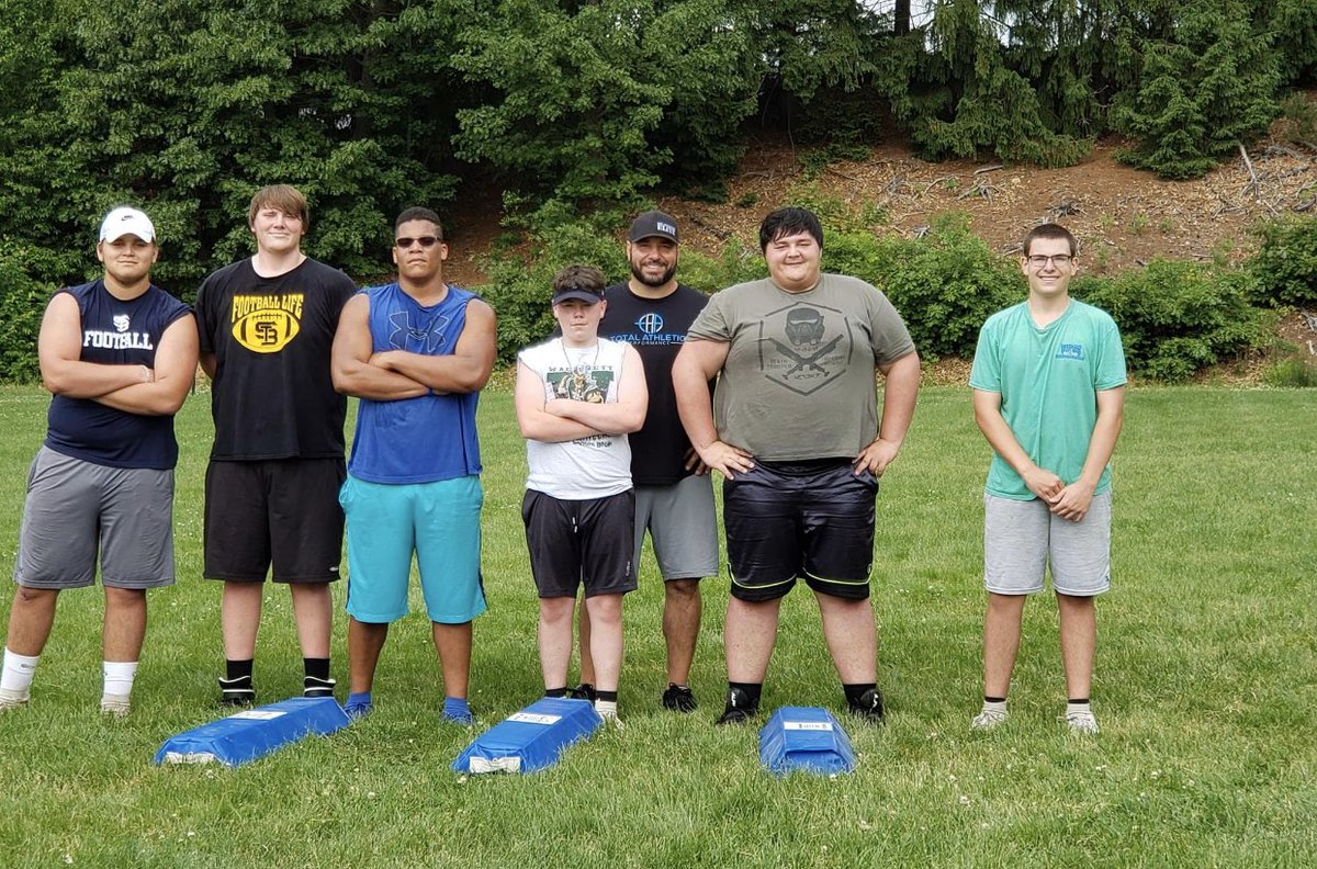 stbfootball's tweet photo. Another great workout this morning with @CoachJimBennett   Nothing like seeing the big men put in the work in June!  August can’t come fast enough! https://t.co/qxXuC3XPYn