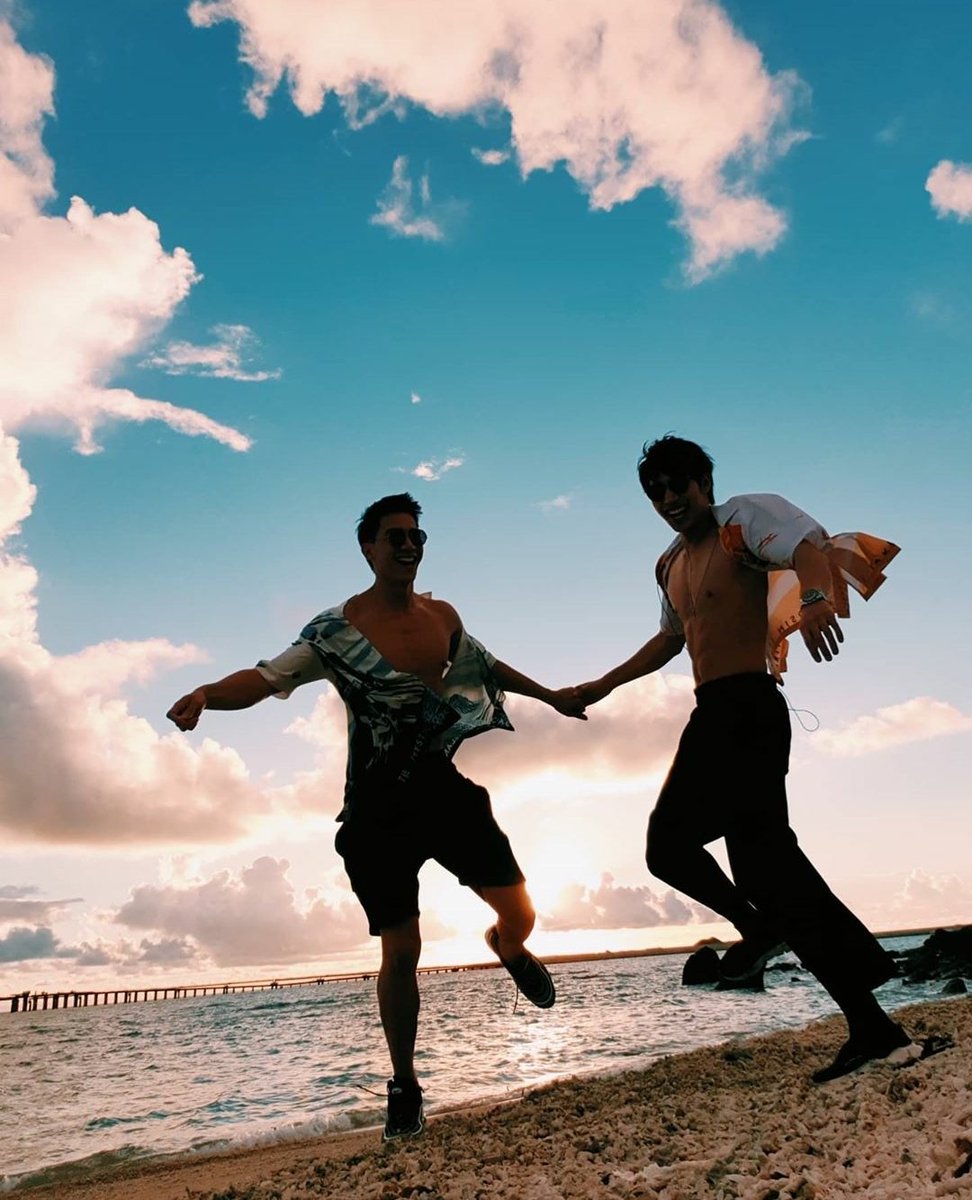 PhiBallsGK's tweet photo. Leí las palabras de Tul deseándole feliz cumpleaños a Max....😭😭😭😭😣 estoy llorando!!! Es muy lindo lo que le pone allí!!! 🧡
#MaxTul https://t.co/DHq60rZAyR