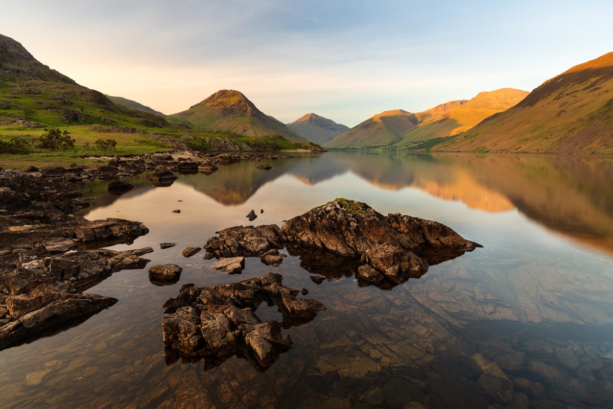 lensdistrict's tweet photo. First one is up 'ont Tube right now - go see a man not ironically wearing crocs in 2020😂 (and hopefully some nice scenes from Wastwater)

https://t.co/W5HXzGe2aE https://t.co/dJaq0ESUXM