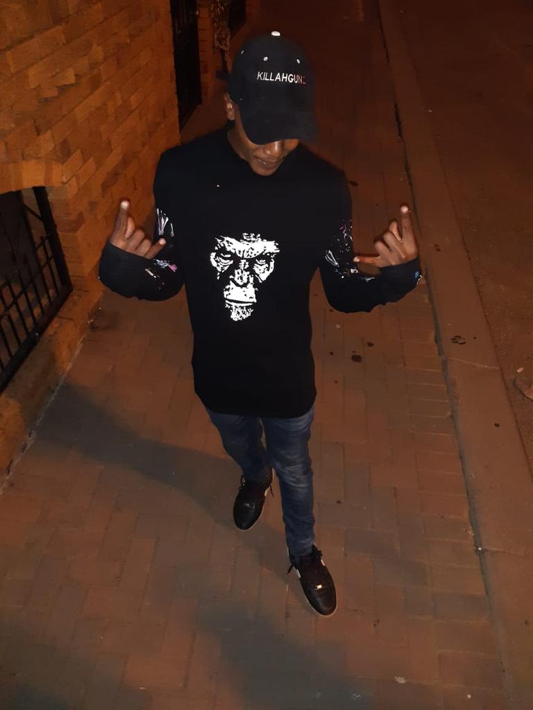 KILLAHGUNZ_NBE's tweet photo. What a gift from my home boi Fya, may the Gods bless you for this one king
#TheRealEp #NBE #MthakathiWeswag https://t.co/N7uMGy8doR