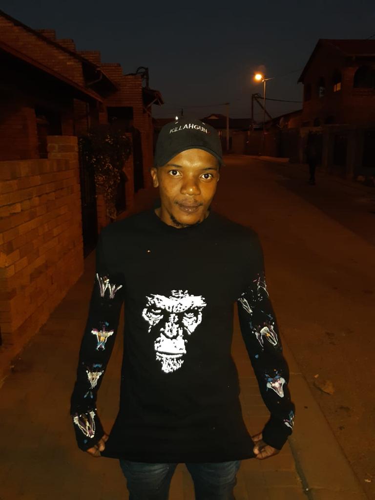 KILLAHGUNZ_NBE's tweet photo. What a gift from my home boi Fya, may the Gods bless you for this one king
#TheRealEp #NBE #MthakathiWeswag https://t.co/N7uMGy8doR