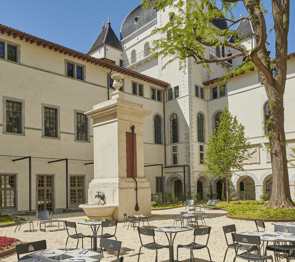 iclyonhoteldieu's tweet photo. Avis aux gourmands !

J-7 avant la réouverture du restaurant Epona, sa magnifique terrasse ainsi que du bar Le Dôme - 16 juin 2020 !

De nouveaux concepts culinaires vous attendent pour de savoureuses découvertes...

A très vite !

https://t.co/NRqO2s4yo8

#iclyonhoteldieu https://t.co/3DD43co3r6